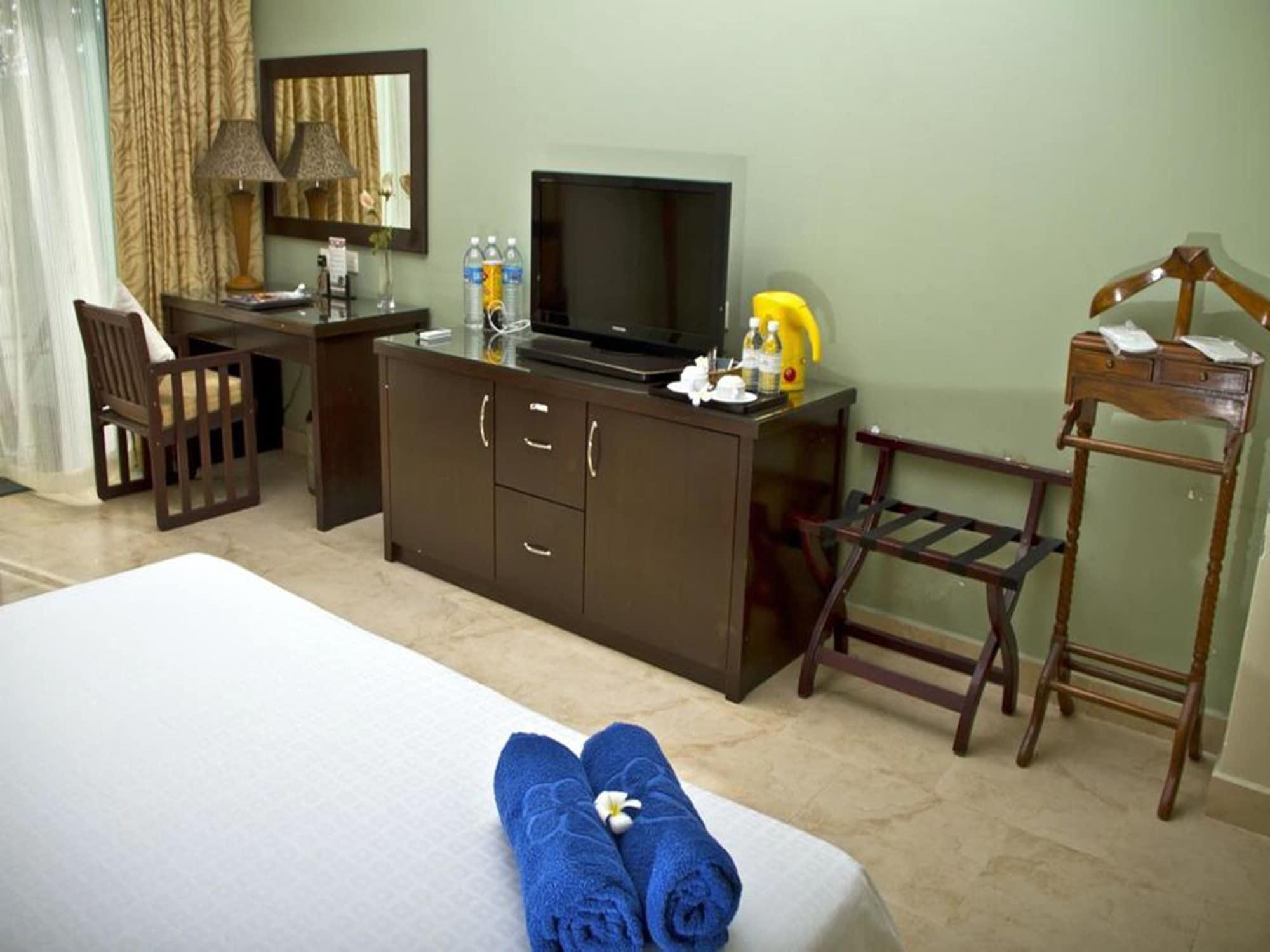 Beringgis Beach Resort & Spa Papar Εξωτερικό φωτογραφία