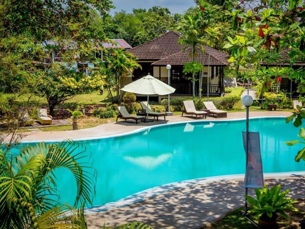 Beringgis Beach Resort & Spa Papar Εξωτερικό φωτογραφία