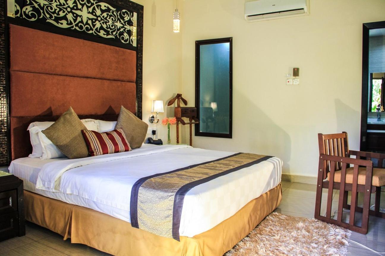 Beringgis Beach Resort & Spa Papar Εξωτερικό φωτογραφία